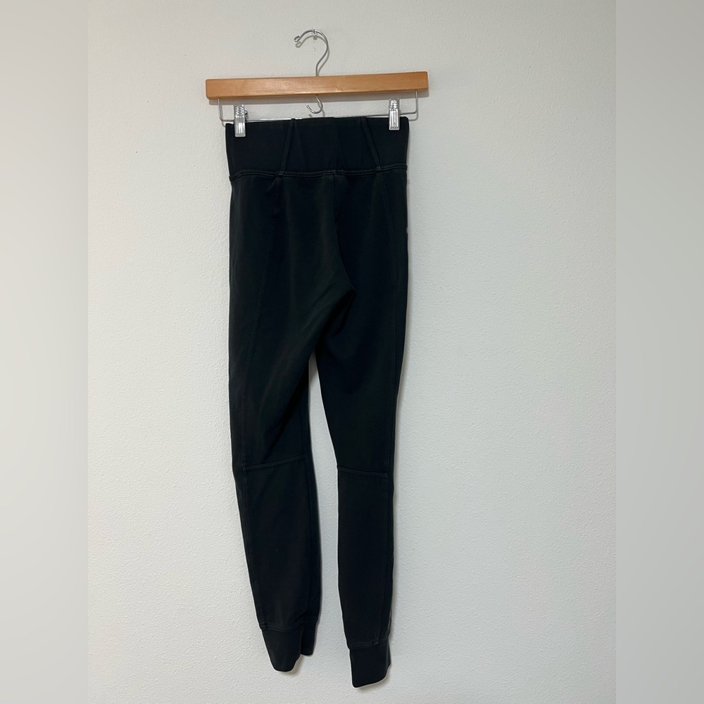 Nike Essentials Training Printed Leggings - Picture 5 of 11